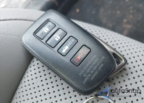 2016 Lexus Is 300 z USA, uszkodzony, nr VIN JTHCM1D20G5002300